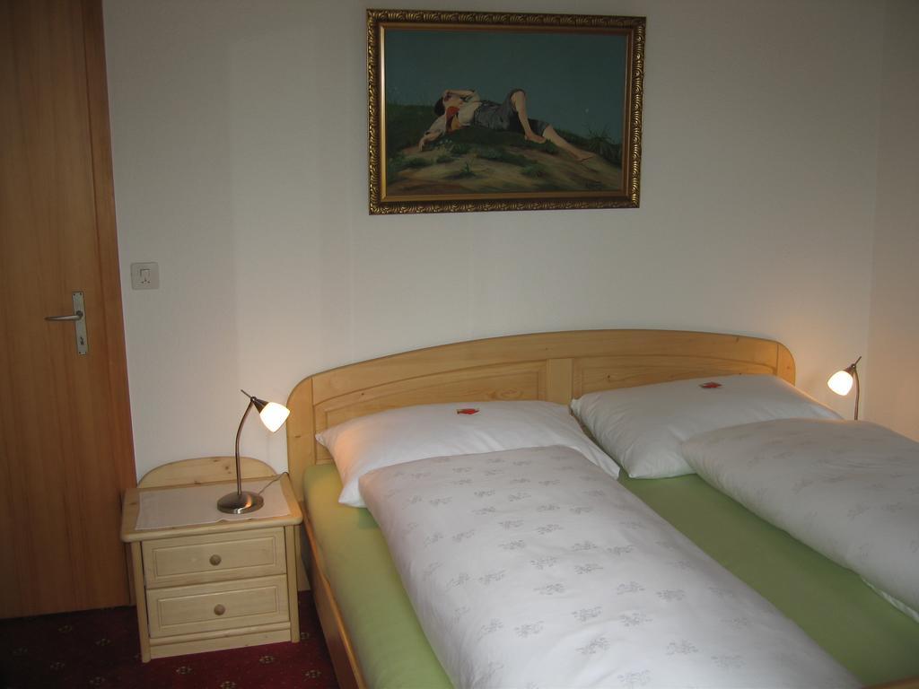 גרינדלוולד Ferienwohnungen Chalet Hohturnen חדר תמונה